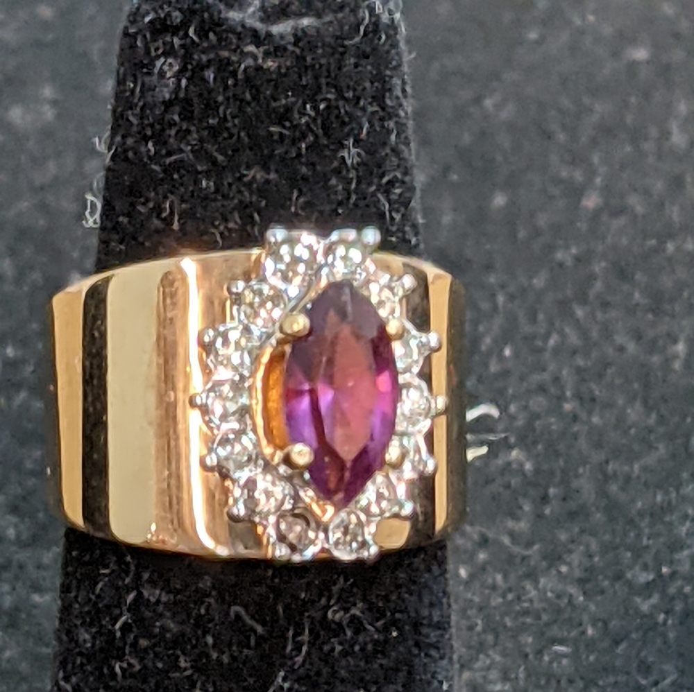 Costume ring 18k GE (gold electrolytes)